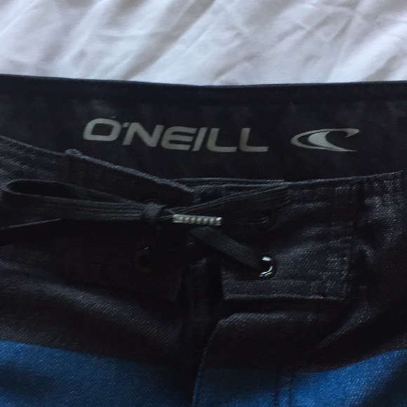O’Neill Striped Board Shorts sz 32 - Picture 2 of 8